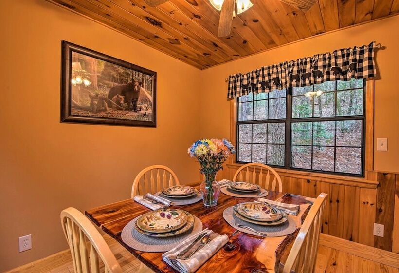 Modern Cabin W/ Deck In The Blue Ridge Mountains!