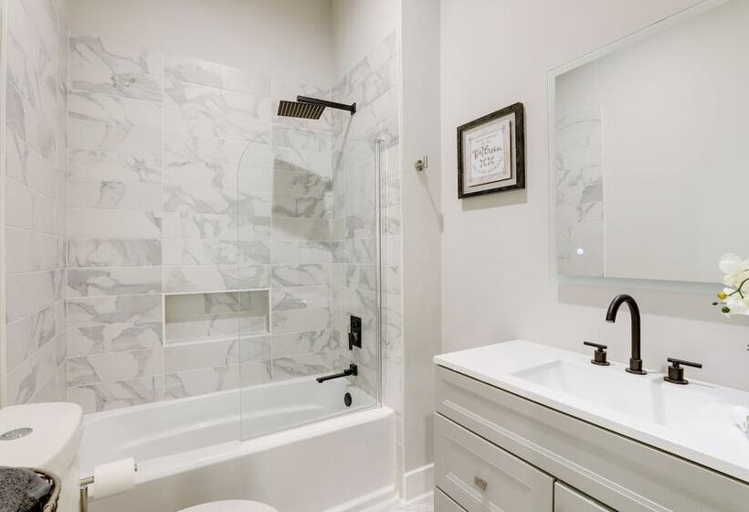 Modern Decatur Home ~ 7 Mi To Atlanta!