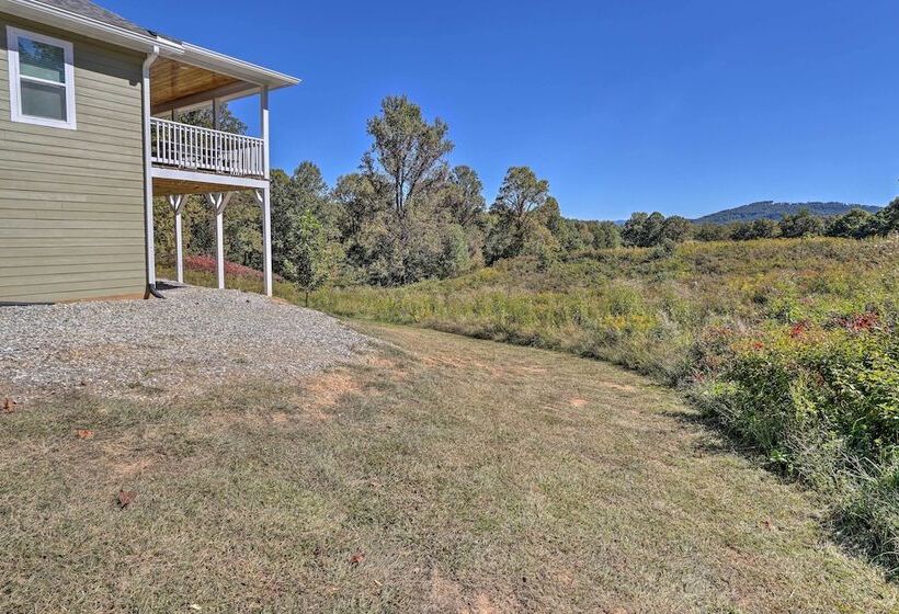 Modern Farmhouse W/ Exercise Room, Mtn Views