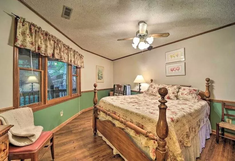 Mountain Resort Home W/ Views, By Sky Valley Golf!