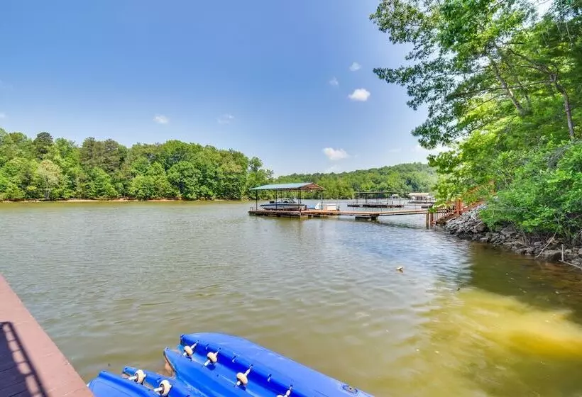 Murrayville Lakefront Cabin W/ Boat Slip & Grill!