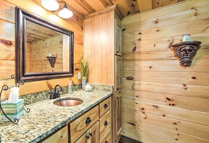 Pet Friendly Ellijay Escape W/ Yard & Grill!