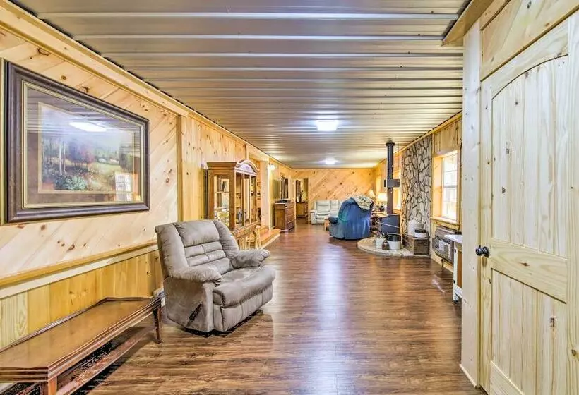 Pet Friendly Ellijay Escape W/ Yard & Grill!