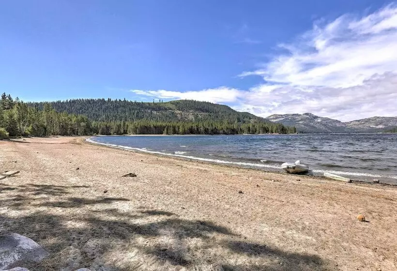 Pet Friendly Home In Truckee W/ Balconies + Grill!
