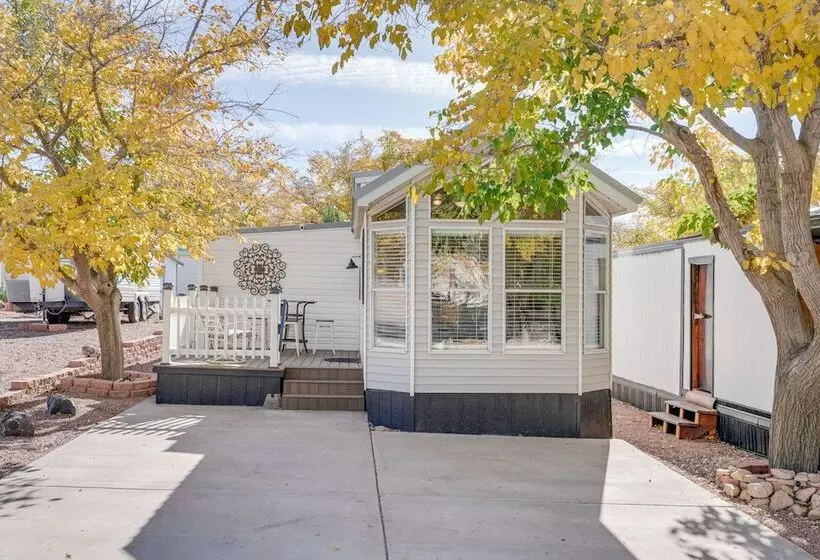 Pet Friendly Utah Cottage Near Zion National Park!