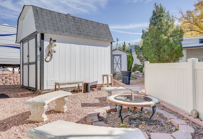 Pet Friendly Utah Cottage Near Zion National Park!