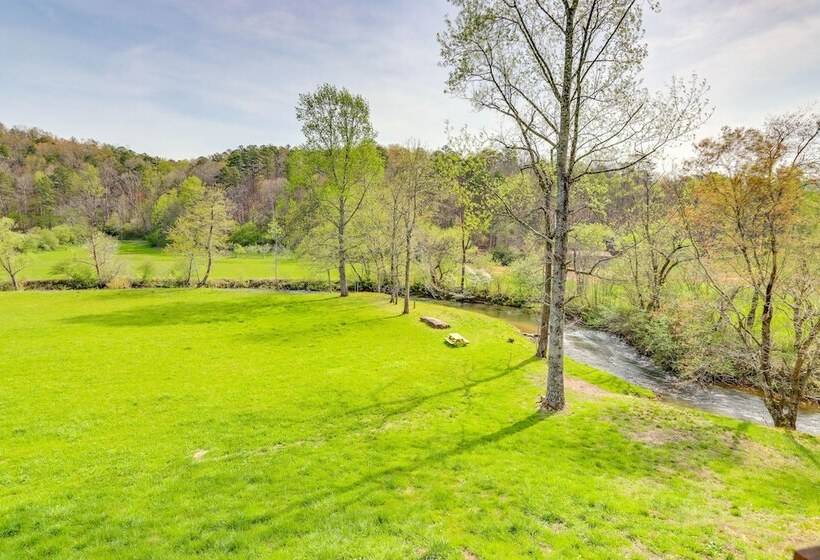 Riffle Run Cabin: River Access, Hot Tub, Game Room