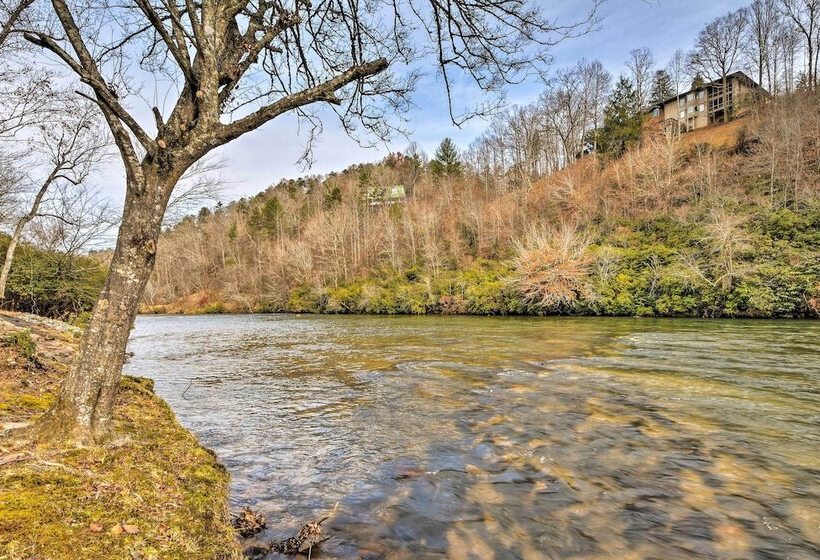 Riverbend Reserve Cabin W/ Yard + Fire Pit!