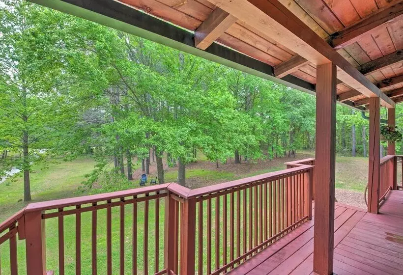 Rural Dallas Gem W/ Hot Tub, Sauna + Fire Pit!