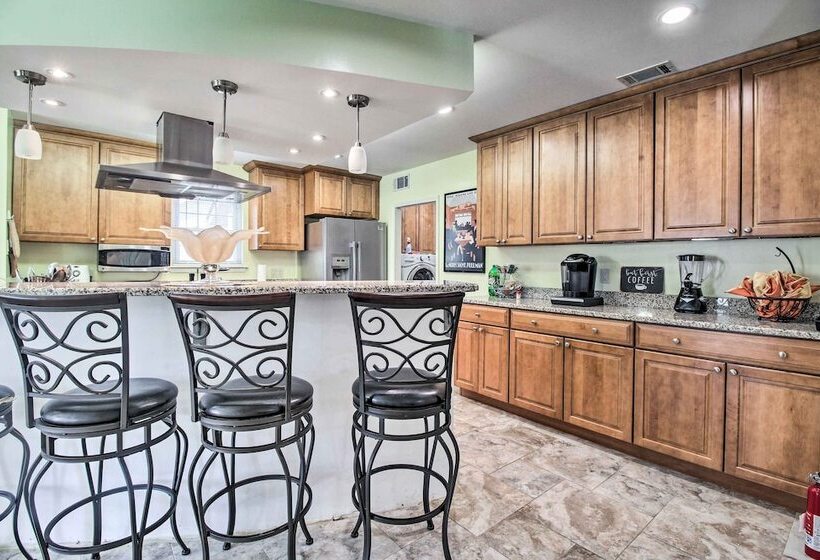 Savannah Escape ~ 11 Mi To Historic District!