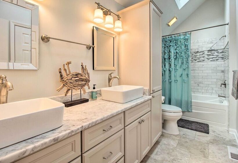 Savannah Family Home W/ Private Pool & Yard!