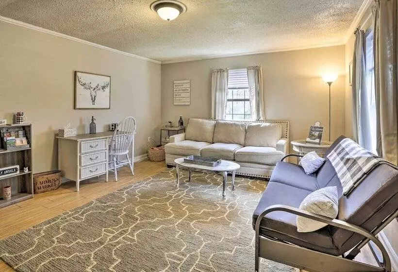 Secluded Rossville Retreat: 6 Miles To Chattanooga