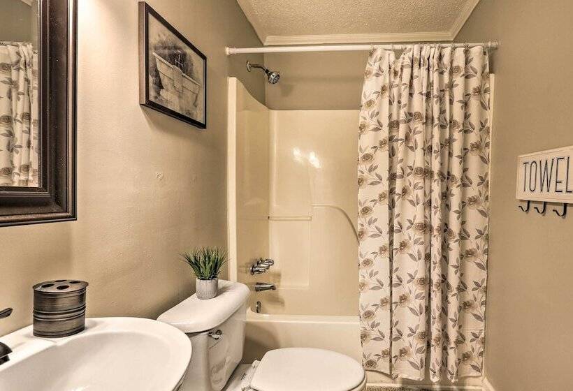 Secluded Rossville Retreat: 6 Miles To Chattanooga