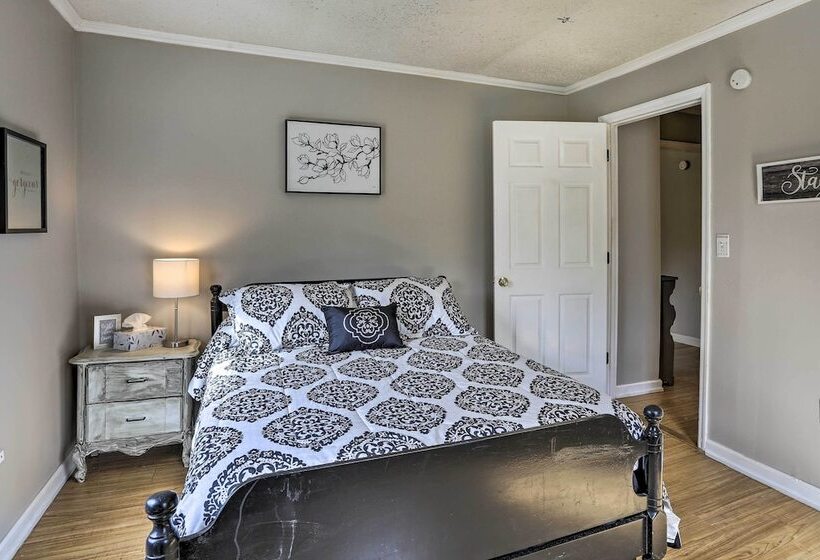 Secluded Rossville Retreat: 6 Miles To Chattanooga