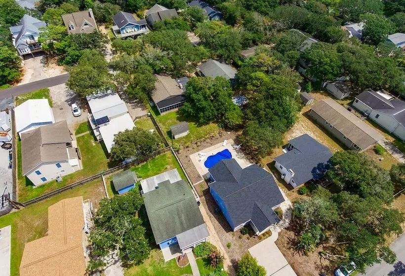 Serene Oak Island Home W/ Private Saltwater Pool!