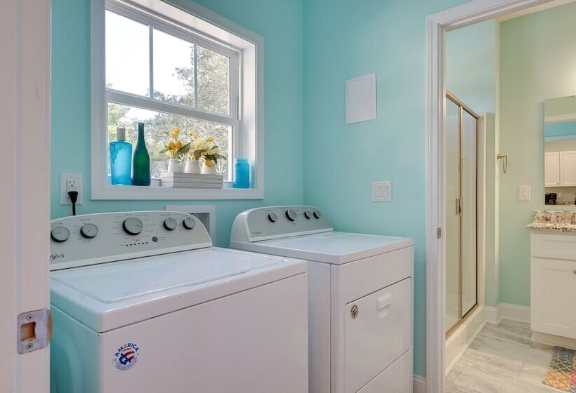 Serene Oak Island Home W/ Private Saltwater Pool!