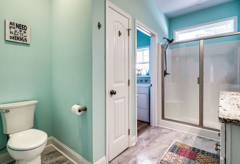 Serene Oak Island Home W/ Private Saltwater Pool!