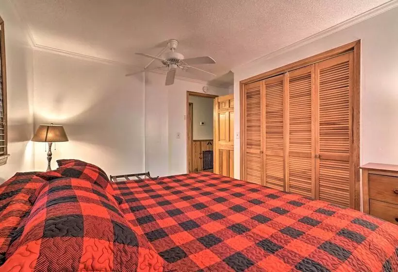 Serene Sky Valley Family Chalet W/ Fireplace