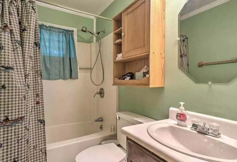 Serene Sky Valley Family Chalet W/ Fireplace