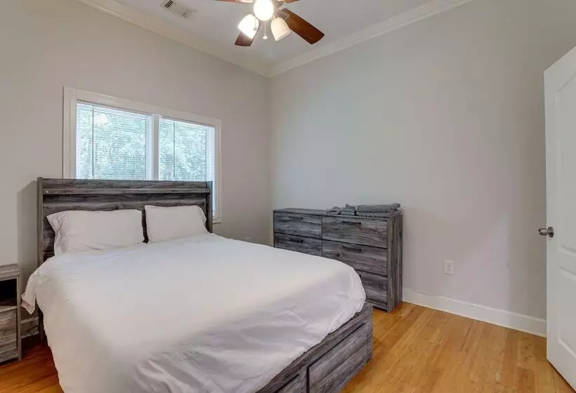 Single Story Home ~ 7 Mi To Old Towne Conyers!