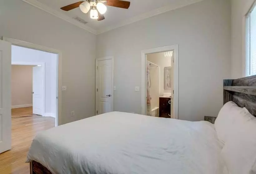 Single Story Home ~ 7 Mi To Old Towne Conyers!