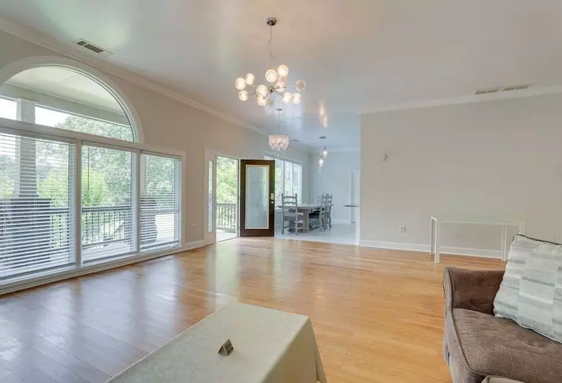 Single Story Home ~ 7 Mi To Old Towne Conyers!