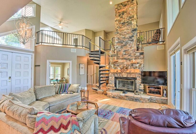 Sky Valley Home W/ Mtn View, 5 Mi To Rabun Bald!