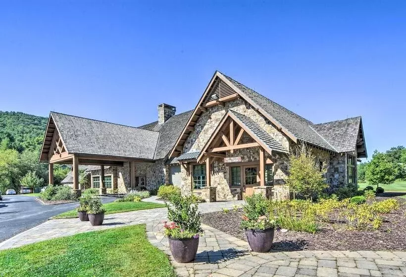 Sky Valley Retreat W/ Resort Amenities & Views!