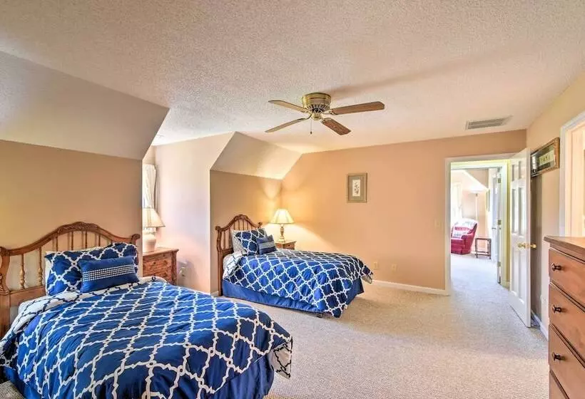 Sky Valley Retreat W/ Resort Amenities & Views!