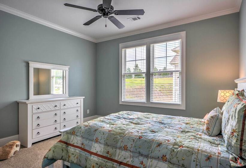 Spacious Family Friendly Retreat W/ Winter Rates!