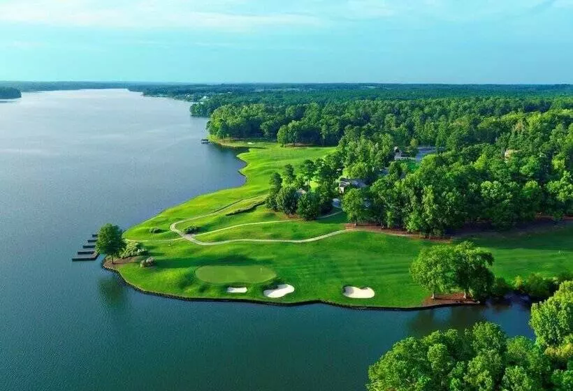 Spacious Family Friendly Retreat W/ Winter Rates!