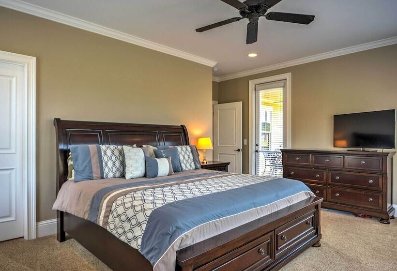 Spacious Family Friendly Retreat W/ Winter Rates!