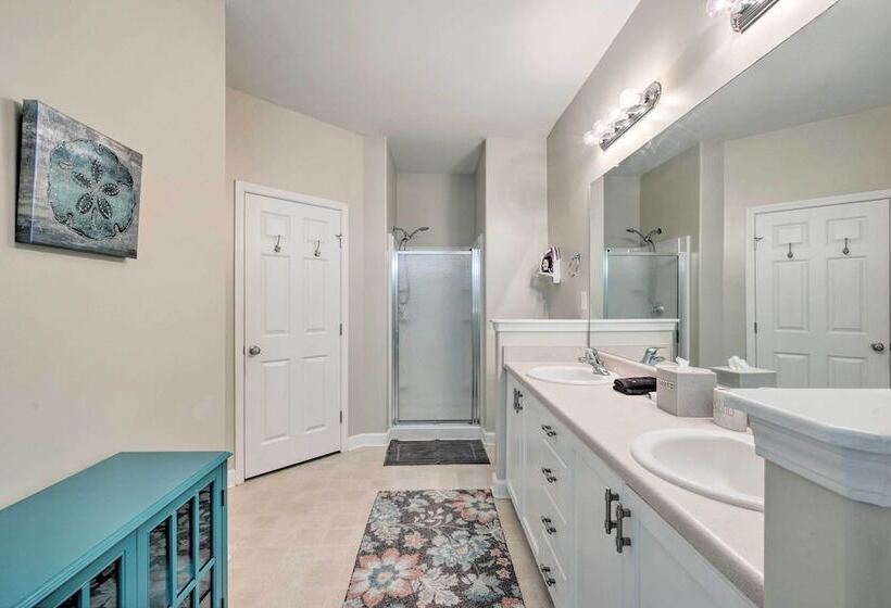 Spacious Pooler Home W/ Family Friendly Perks