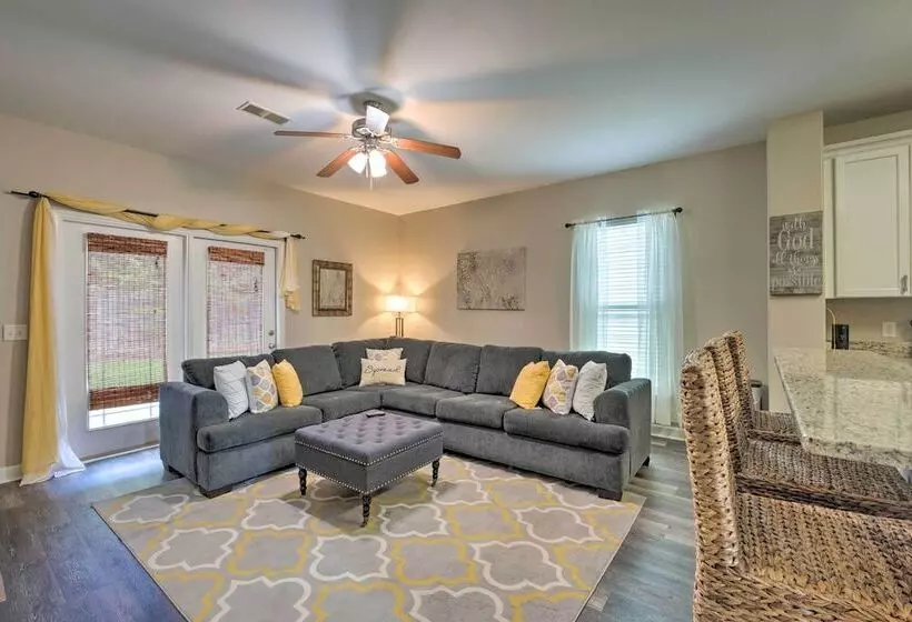 Spacious Pooler Home W/ Family Friendly Perks