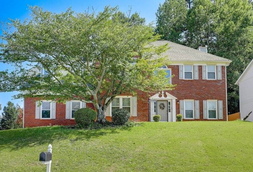 Sunny Lithonia Home ~ 7 Mi To Stone Mountain Park!
