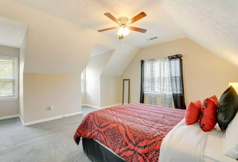 Sunny Lithonia Home ~ 7 Mi To Stone Mountain Park!