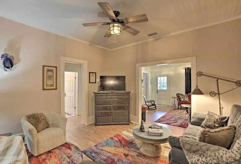 Thomasville Cottage Near The Big Oak & Downtown!