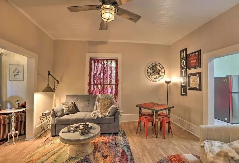 Thomasville Cottage Near The Big Oak & Downtown!