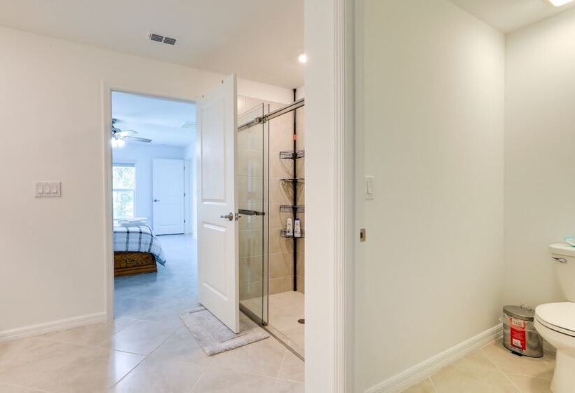 Airy Port Charlotte Home W/ Smart Tv Near Beaches!