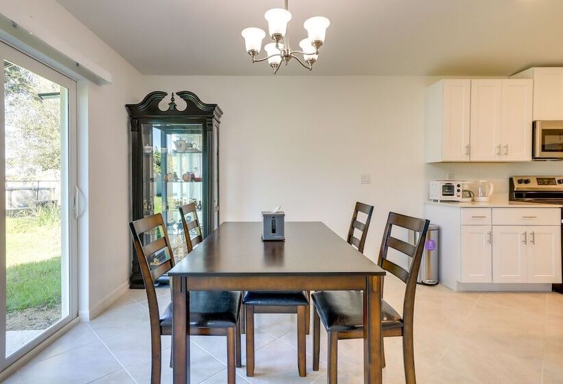 Airy Port Charlotte Home W/ Smart Tv Near Beaches!