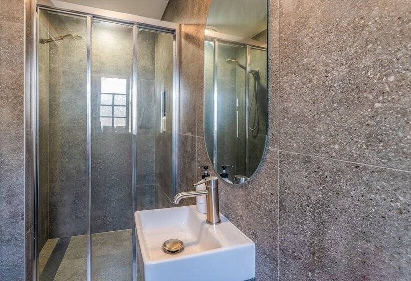 Общежитие K2 Brisbane