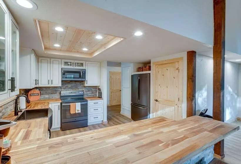 Arnold Cabin Near Calaveras Big Trees State Park!