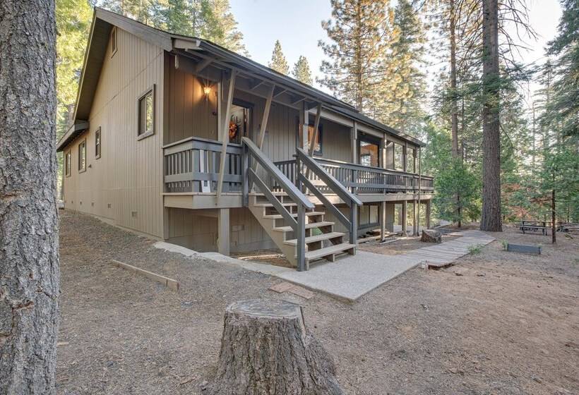 Arnold Cabin Near Calaveras Big Trees State Park!