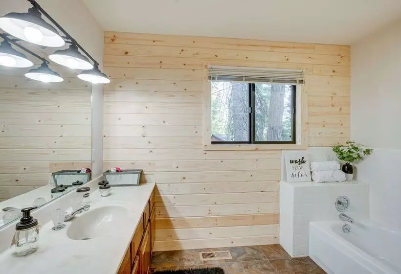 Arnold Cabin Near Calaveras Big Trees State Park!