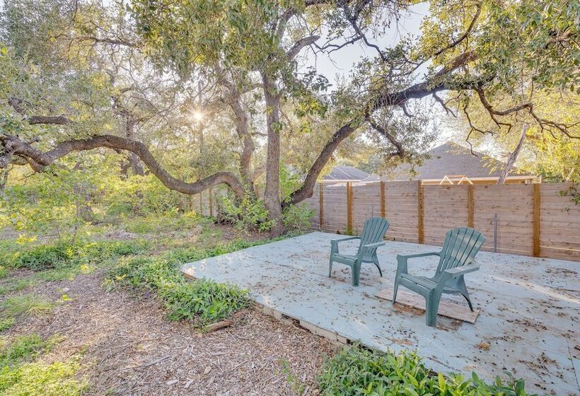Austin Home W/ Community Pool: 3 Mi To Lake Travis