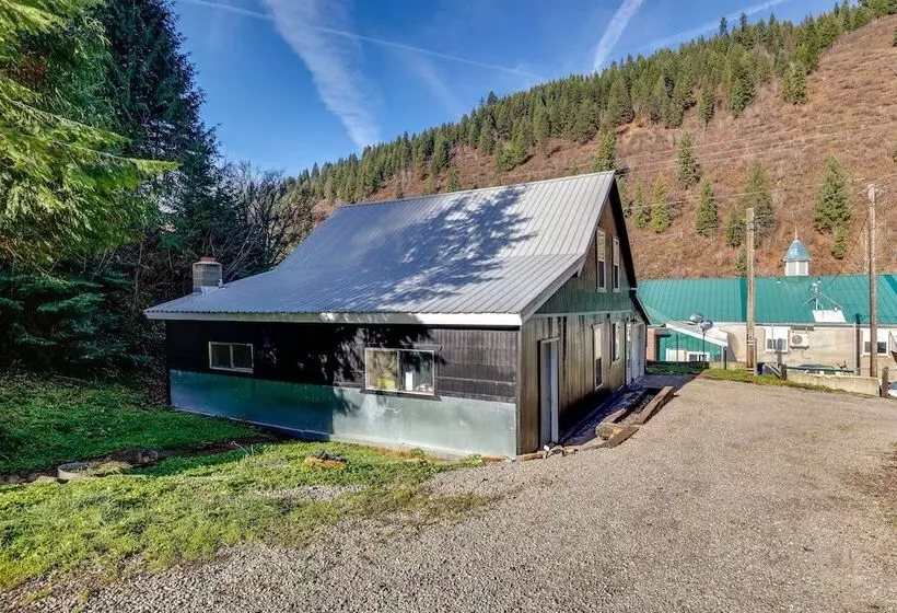 Avery Creek Cabins: Hike, Bike, Fish + More!