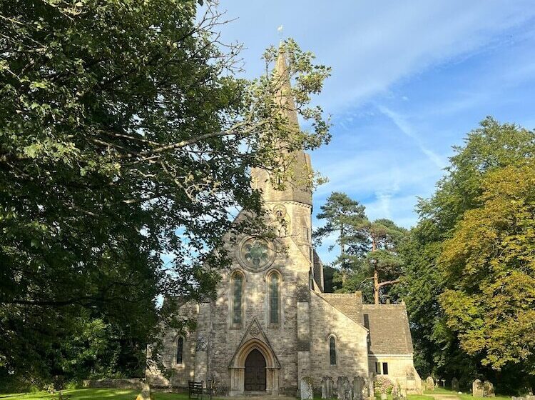 Beautiful 4 Bed Cottage In Heart Of The Cotswolds