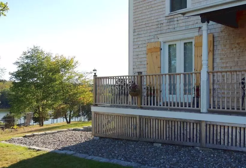 Aamiaismajoitus (B&B) Chandler River Inn