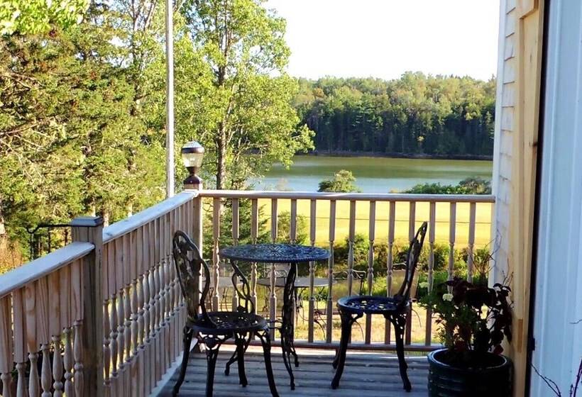 Bed and Breakfast Chandler River Inn