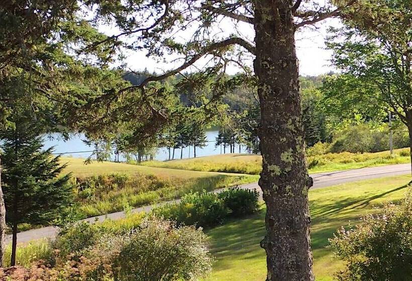 Bed and Breakfast Chandler River Inn